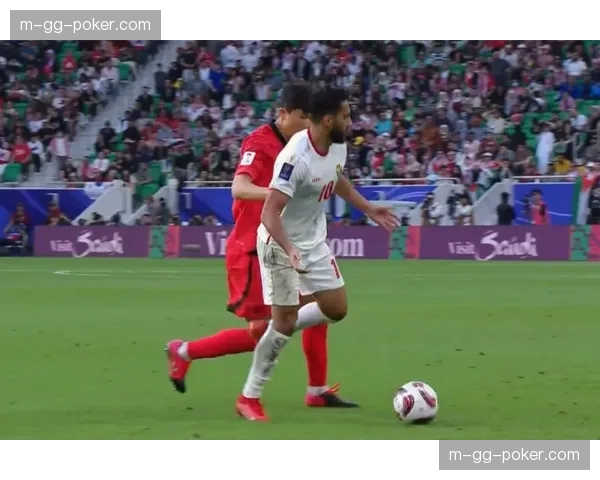 热苏斯特罗萨德客串伪九号 阿森纳锋线变阵方案多样化